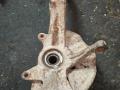 кулак поворотный правый Mazda 6 1 поколение [рестайлинг] 2006, 2.3 л., L3, бензин, АКПП, лифтбэк - фото №2