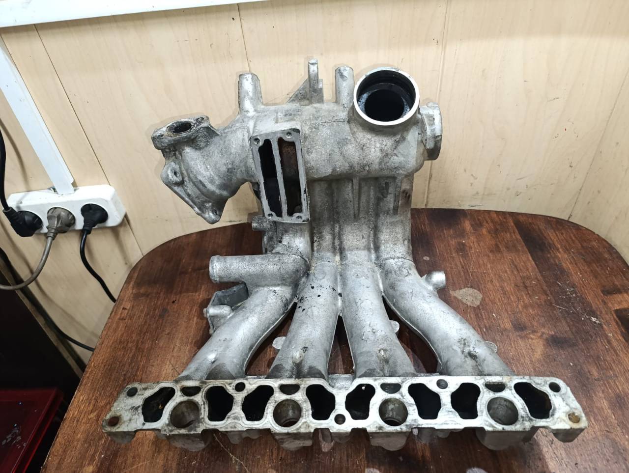 коллектор впускной Mitsubishi Carisma 1 поколение DA2A (1995 - 1999), 1.8 л., 4G93 (GDI), бензин, МКПП, g42, седан, передний привод - фото №1