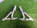 петля крышки багажника Volkswagen Bora 1 поколение 1J2 2002, 2.0 л., APK, бензин, МКПП, седан, 3B5827301A, 3B5827302A - фото №2