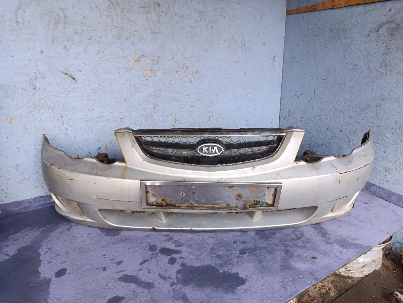 бампер передний Kia Shuma 2 поколение 2001, 1.6 л., S6D, бензин, МКПП, 0K2S150031 - фото №1