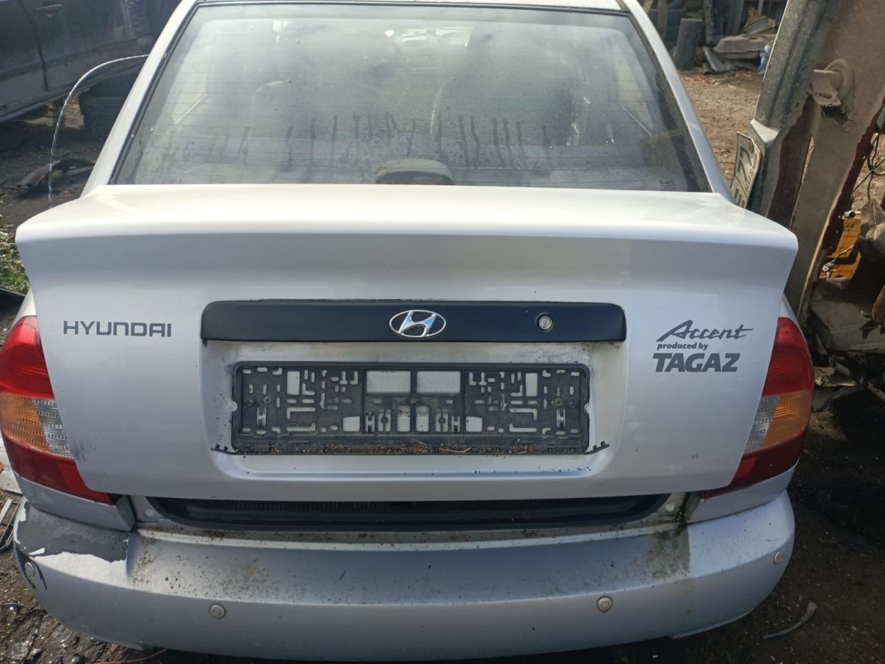 крышка багажника (дверь 3-5) Hyundai Accent 2 поколение (LC) 2011, 2.0 л., G4EC, бензин, МКПП, седан - фото №1