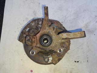 кулак поворотный левый Mitsubishi Lancer 7 поколение CK1A 1997, 1.3 л., бензин, МКПП, седан