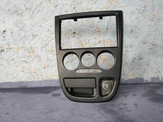 накладка на торпедо (консоль) Kia Rio 1 поколение (1999 - 2002), 1.5 л., A5D, бензин, МКПП, универсал, K30A64610