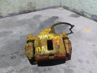 суппорт передний левый Kia Shuma 2 поколение 2001, 1.6 л., S6D, бензин, МКПП