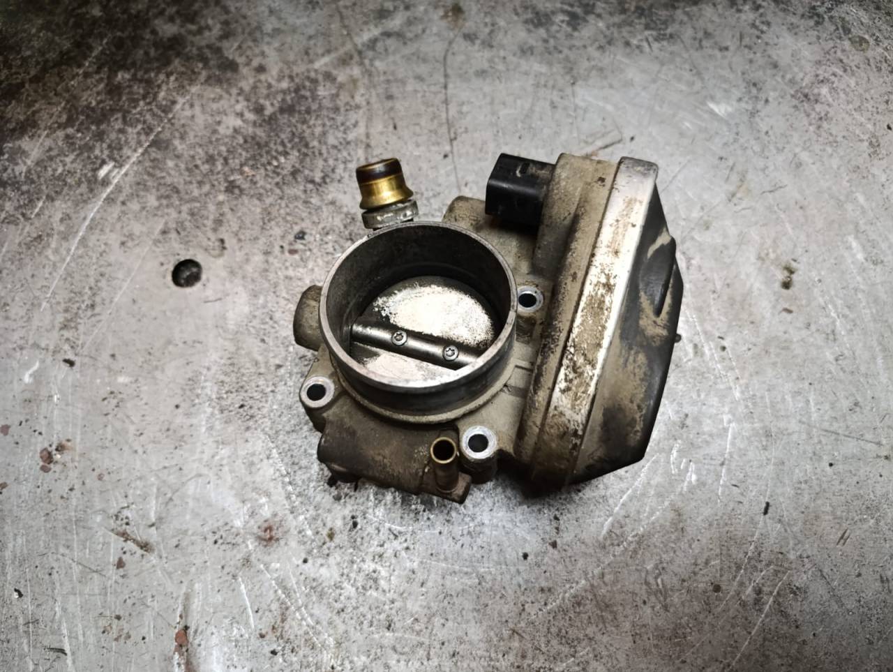 заслонка дроссельная Opel Astra H (2004 - 2007), 1.8 л., Z 18 XER, бензин, МКПП, A2C53082075, 55353801 - фото №1