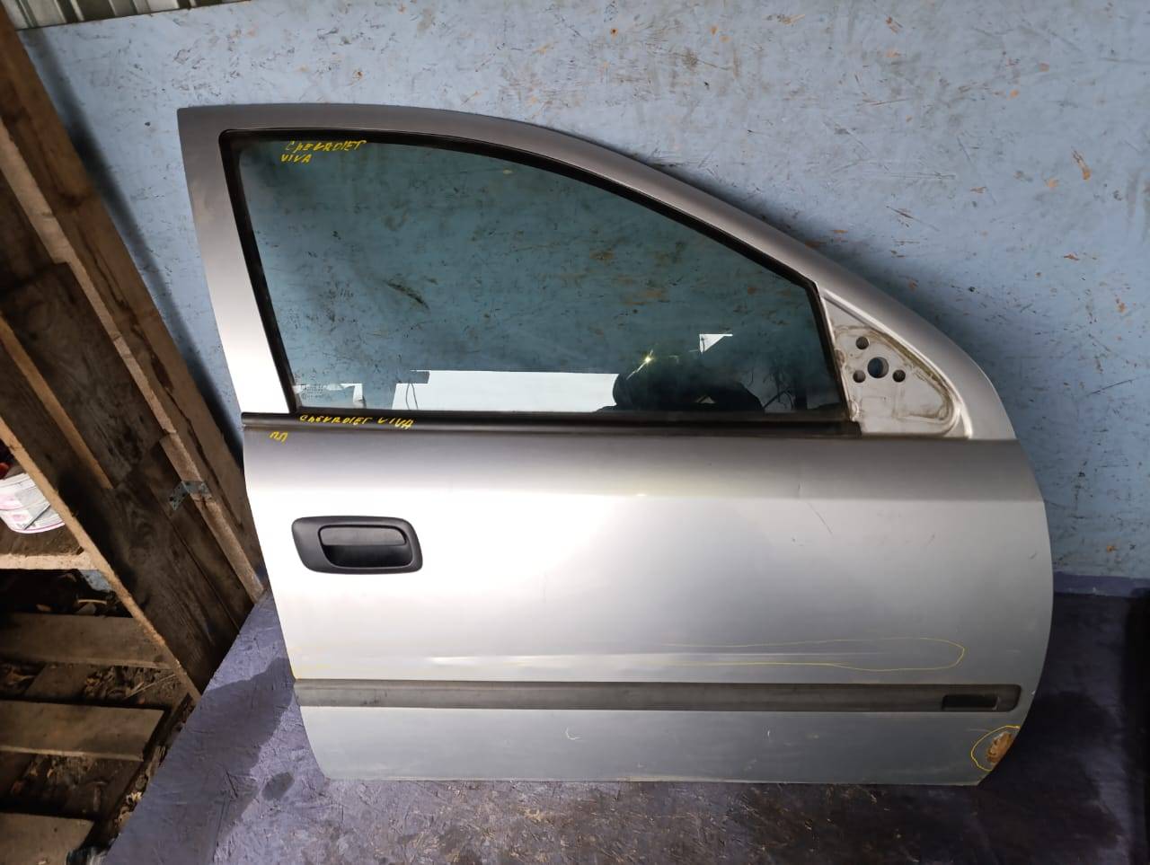 дверь передняя правая Chevrolet Viva 1 поколение 2005, 1.8 л., Z 18 XE, бензин, МКПП, седан - фото №1