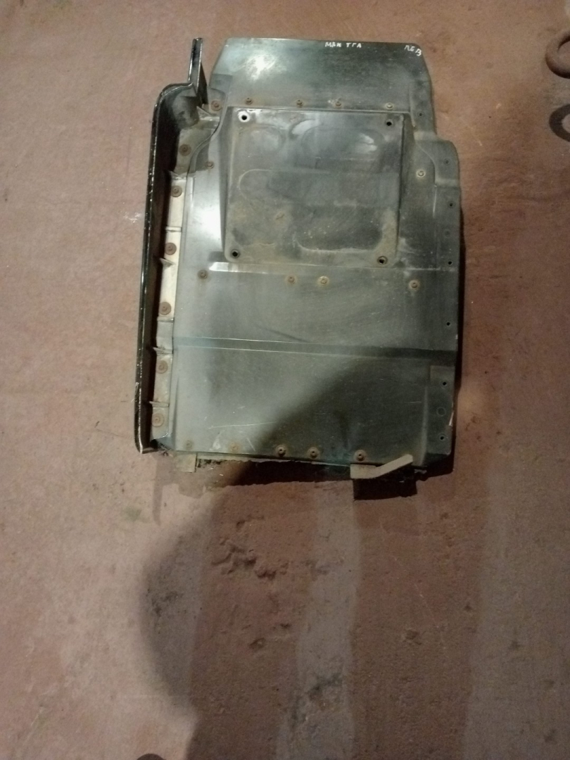 крыло переднее левое MAN TGA 1 поколение (2000 - 2008) - фото №1