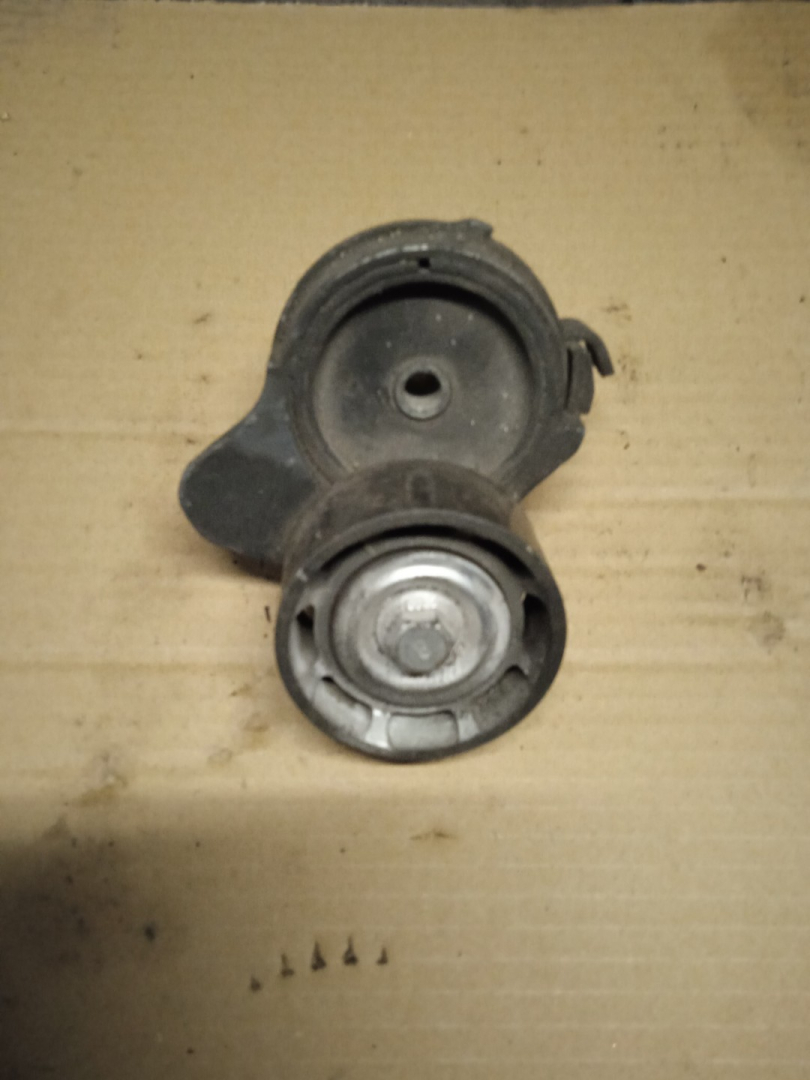 ролик натяжителя Mercedes-Benz Atego 1 поколение (1998 - 2013), 9062001470, 9062000270 - фото №1