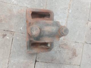 крепление стабилизатора / втулки стабилизатора MAN, 81437223023