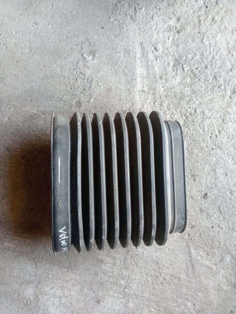 патрубок воздушного фильтра Volvo FH 1 поколение (1993 - 1998) - фото №1