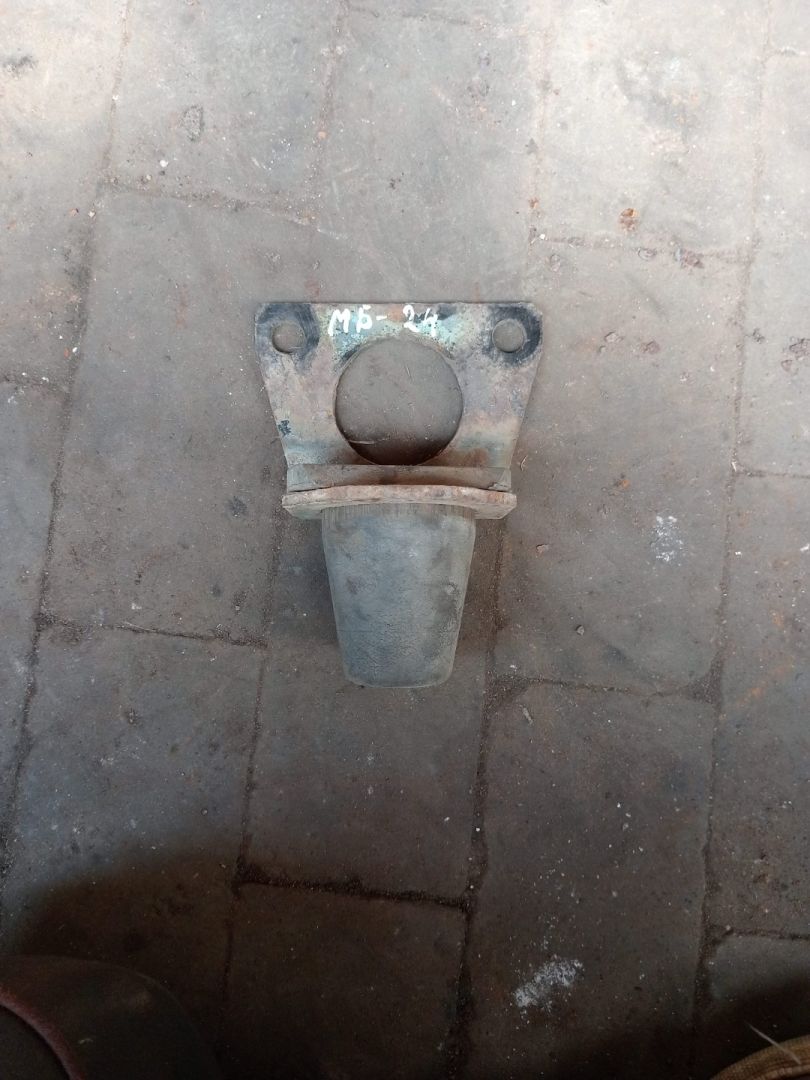 отбойник рессоры Mercedes-Benz Actros 1 поколение (MP1) (1996 - 2003) - фото №1