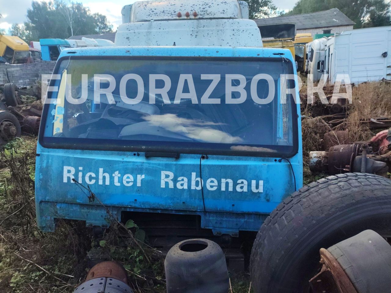 кабина MAN LE 1 поколение (2000 - 2005) - фото №1