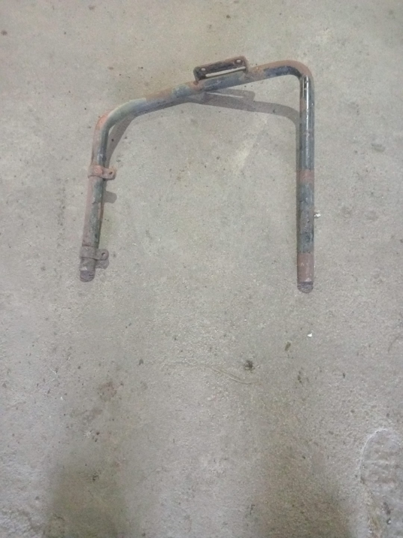 крепление ( кронштейн ) крыла MAN F90 1 поколение (1986 - 1997) - фото №1