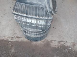 корпус воздушного фильтра Mercedes-Benz