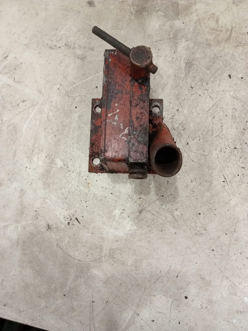 насос подъёма кабины Mercedes-Benz - фото №1