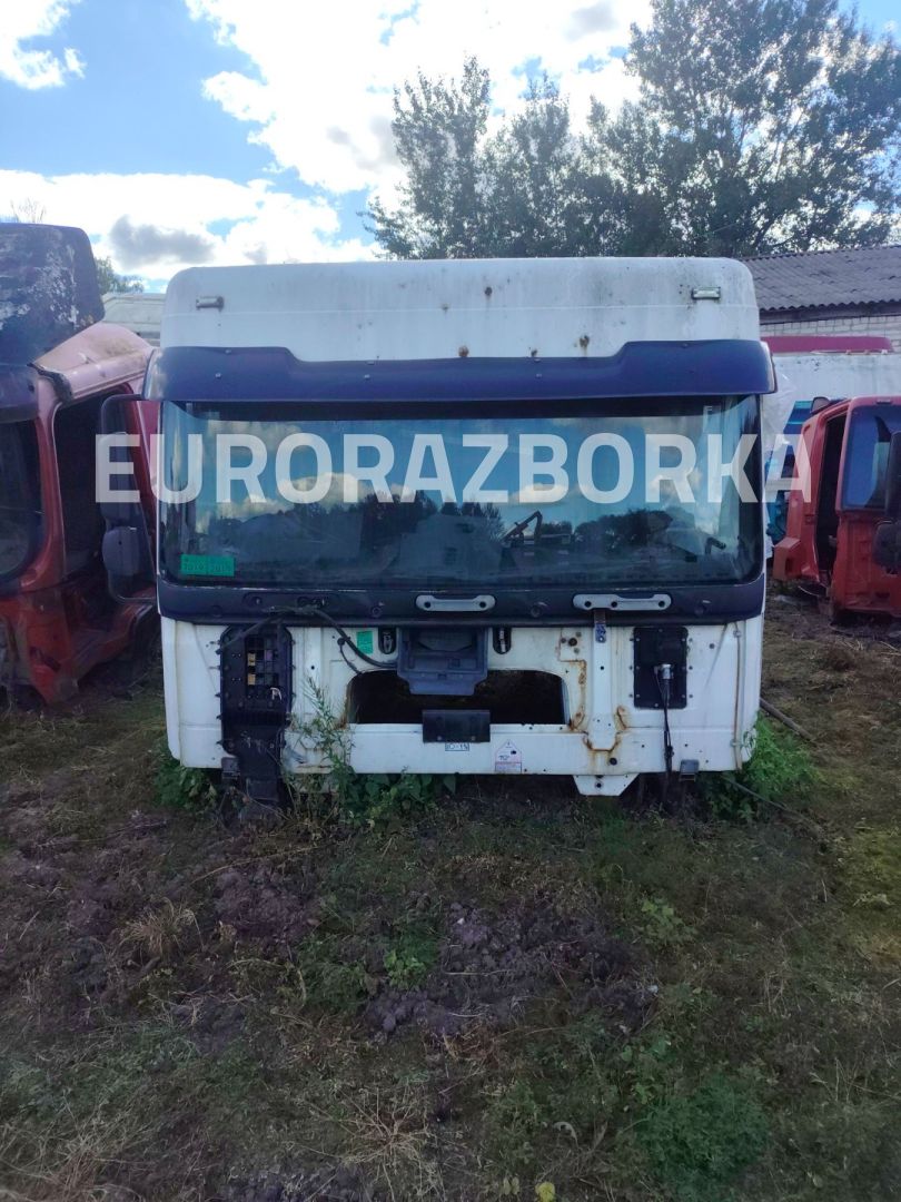 кабина DAF XF 95 1 поколение (2002 - 2006) - фото №1