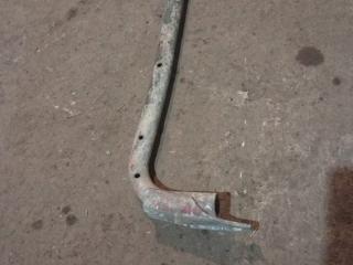 крепление ( кронштейн ) крыла Scania