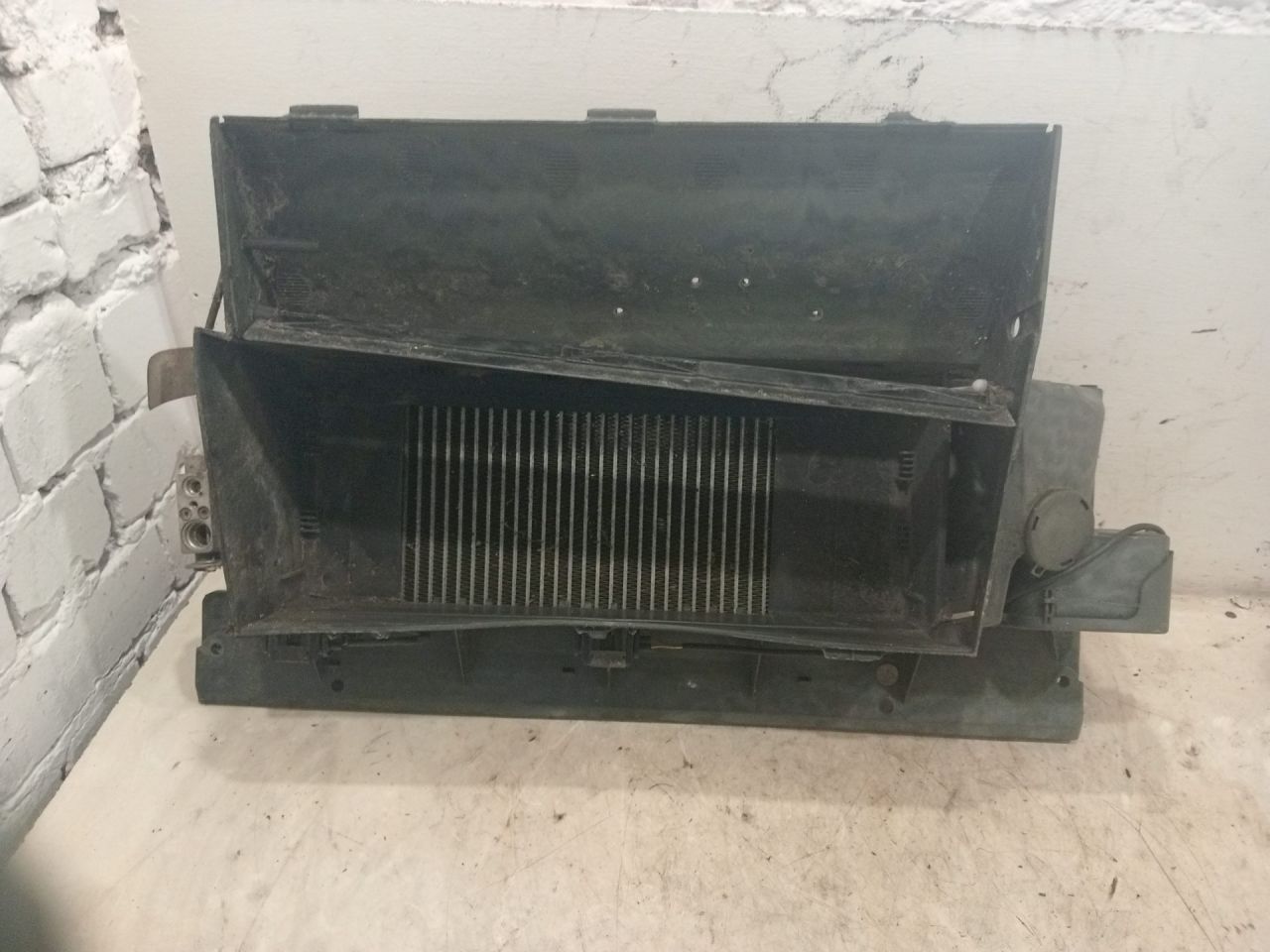 корпус отопителя (печки) Mercedes-Benz Atego 1 поколение (1998 - 2013) - фото №1