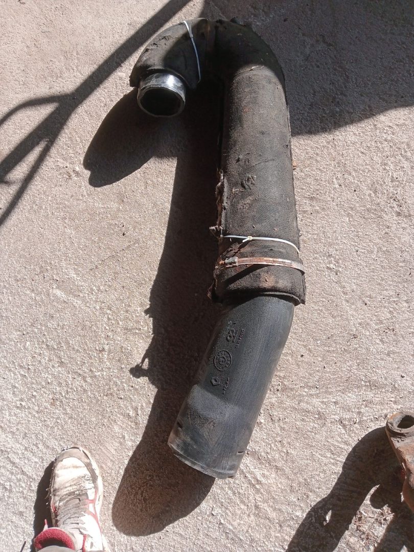 патрубок (трубопровод, шланг) Renault Magnum 1 поколение (1990 - 1997), дизель - фото №1