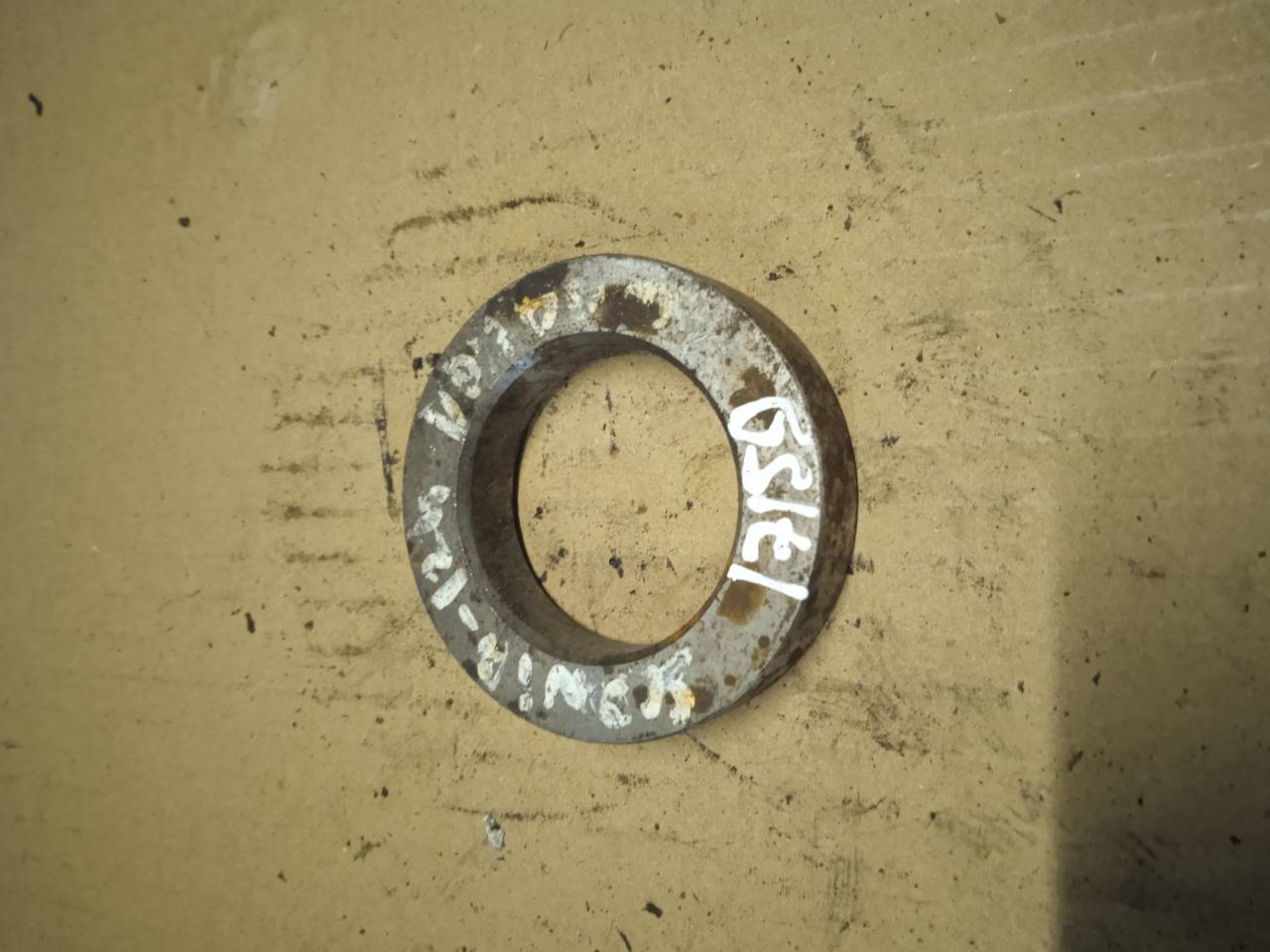 Шайба Scania 124 1 поколение (1996 - 2004) - фото №1