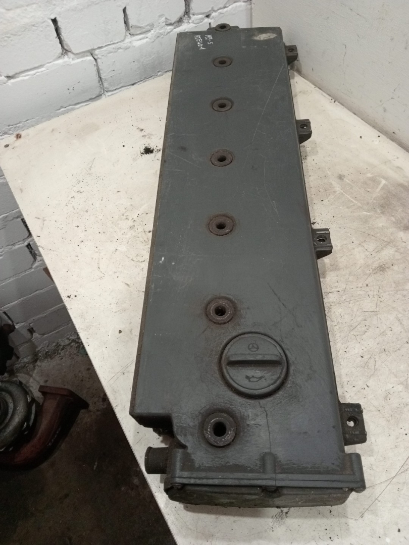 клапанная крышка Mercedes-Benz Atego 1 поколение (1998 - 2013) - фото №1