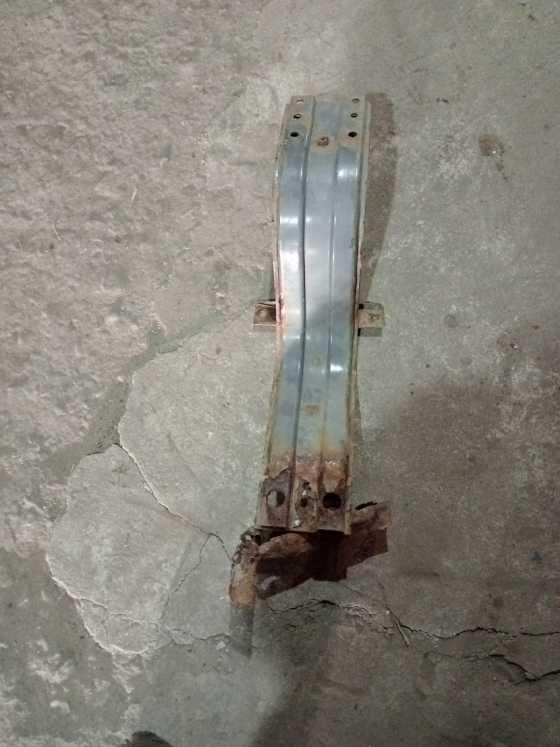 подножка Volvo FH 1 поколение (1993 - 1998) - фото №1