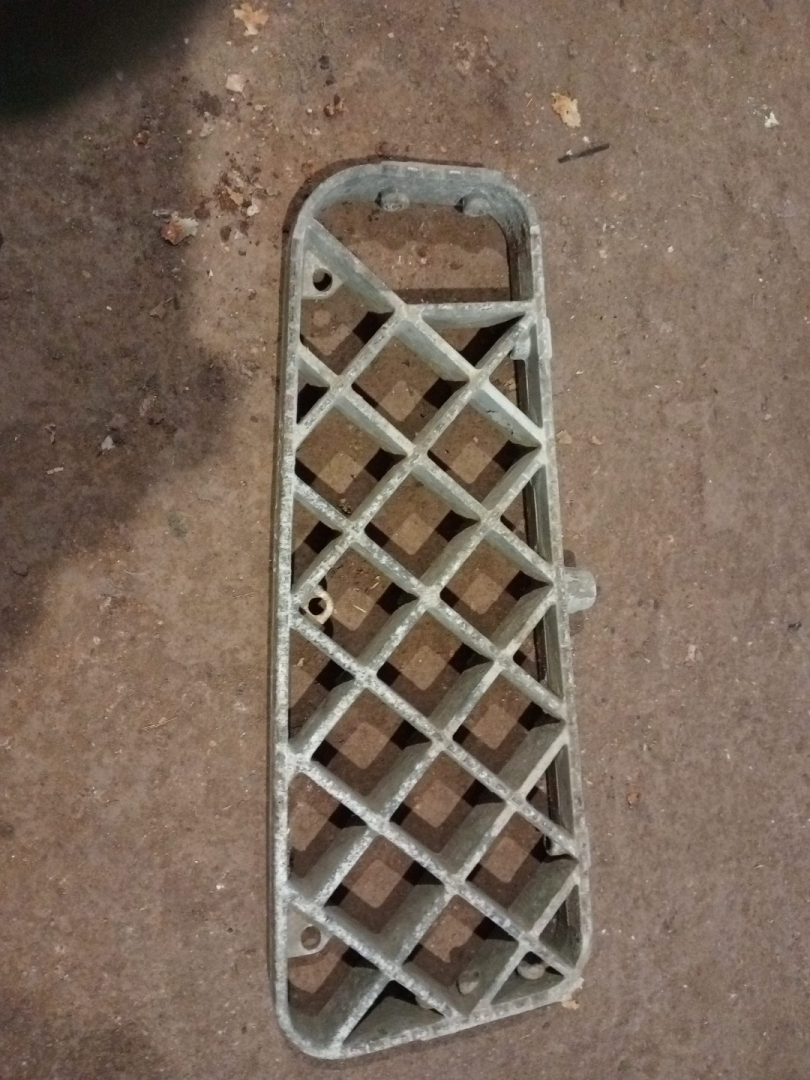 Подножка кабины Scania 124 1 поколение (1996 - 2004) - фото №1