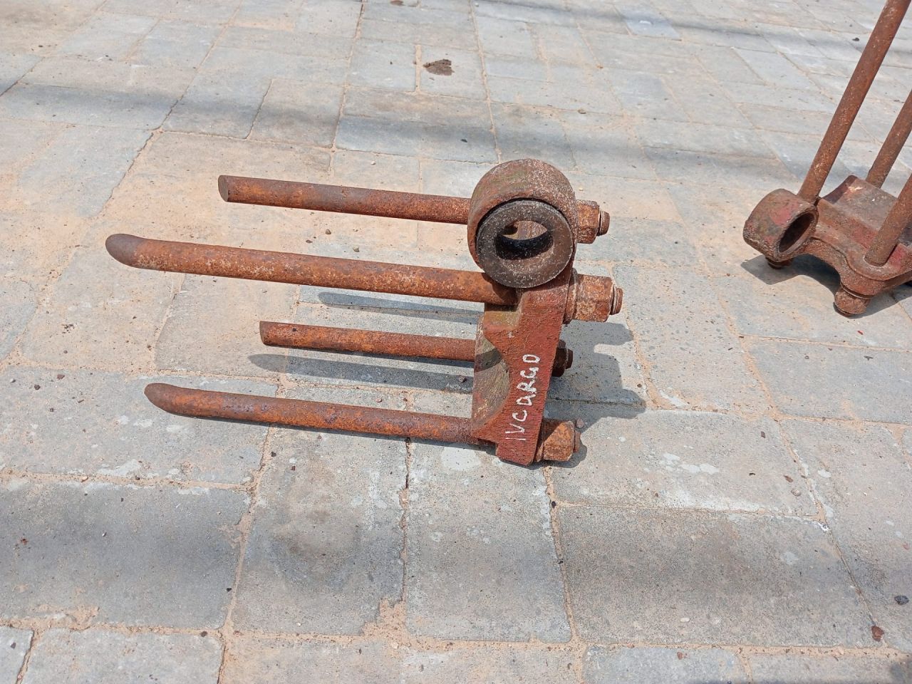 крепление стабилизатора / втулки стабилизатора IVECO EuroCargo 1 поколение (1991 - 2000) - фото №1