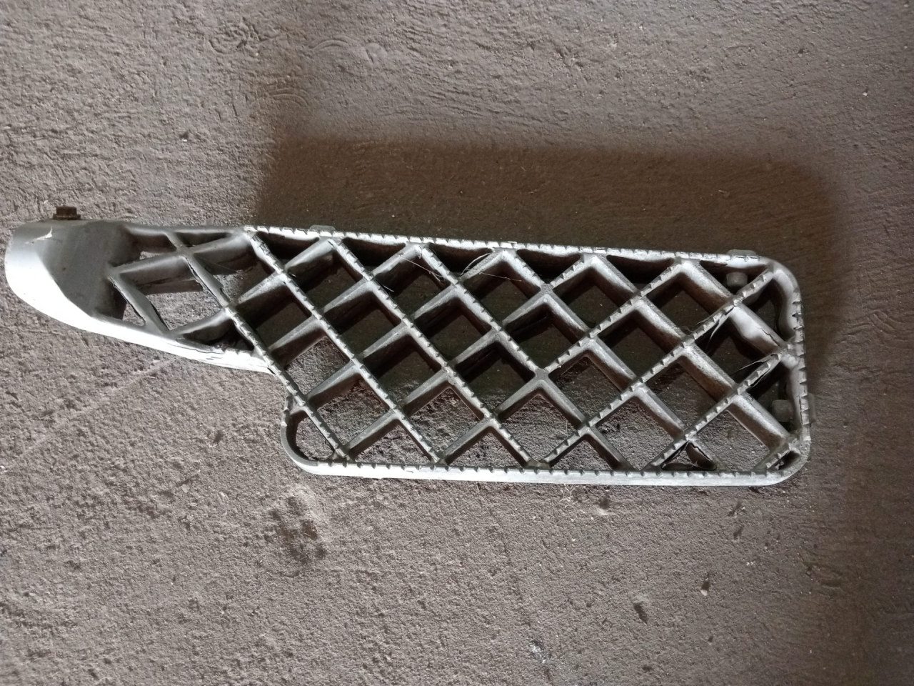 Подножка кабины Scania 144 1 поколение (1995 - 2004) - фото №1