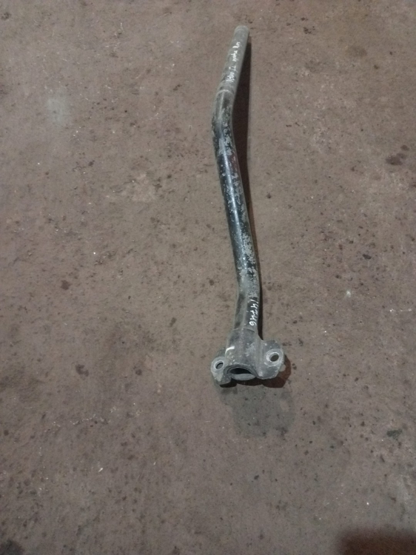 крепление ( кронштейн ) крыла Volvo FL 1 поколение (1985 - 2006) - фото №1