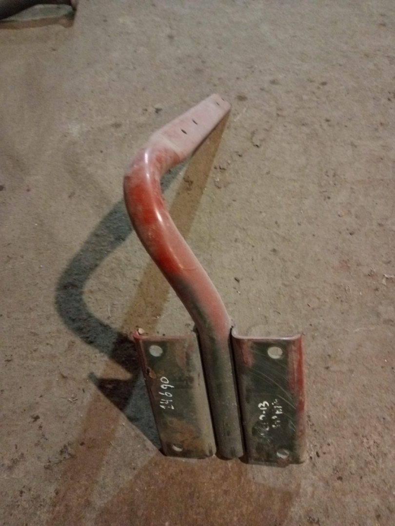 крепление ( кронштейн ) крыла IVECO EuroTech 1 поколение (1991 - 1999) - фото №1