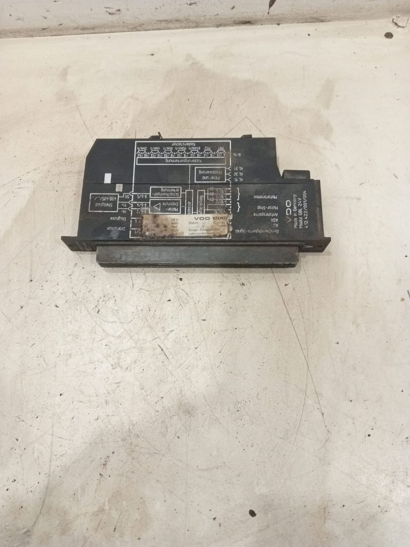 блок предохранителей Mercedes-Benz, 0004460204, A0004460204, 0004460204, A0004460204 - фото №1