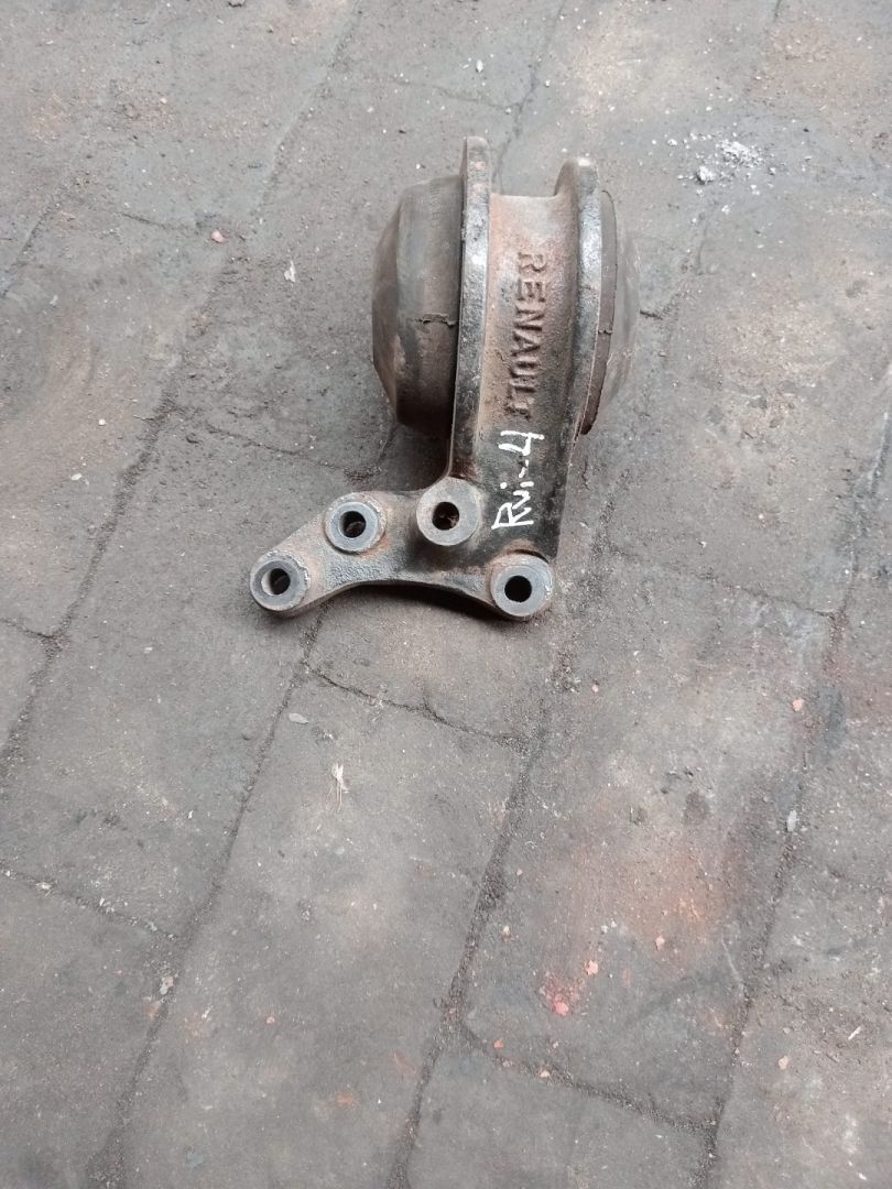 подушка крепления двигателя Renault, 5010316521 - фото №1