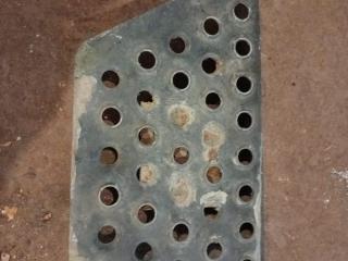 Подножка кабины Volvo FH 1 поколение (1993 - 1998)