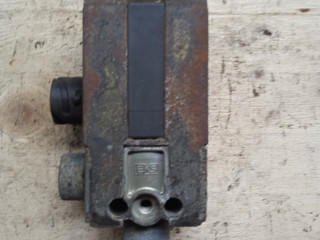 электромагнитный клапан Mercedes-Benz, 5392900070, A0049975536