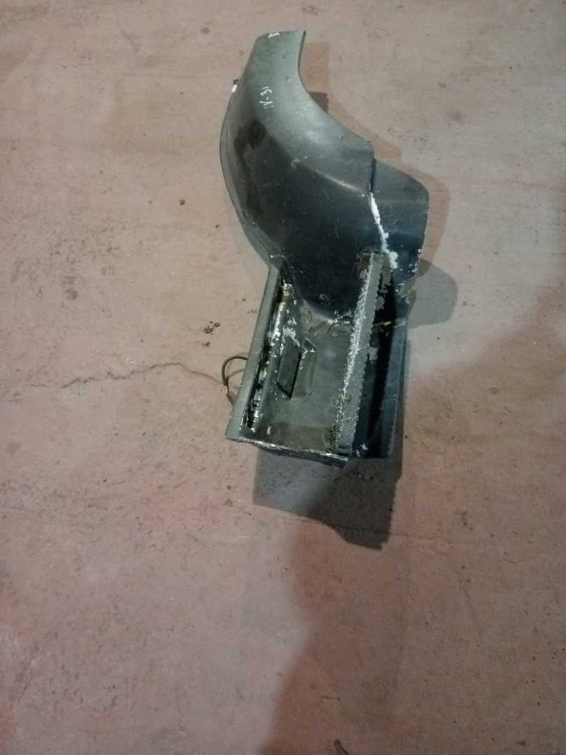 Подножка кабины IVECO EuroTech 1 поколение (1991 - 1999) - фото №1