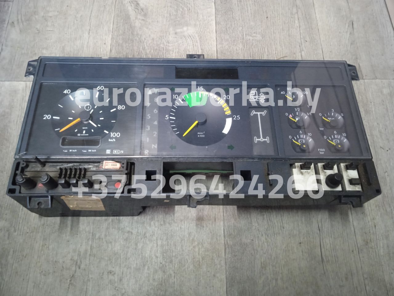 щиток приборов (приборная панель) Mercedes-Benz Actros 1 поколение (MP1) (1996 - 2003), 14698780, 0004462033 - фото №1