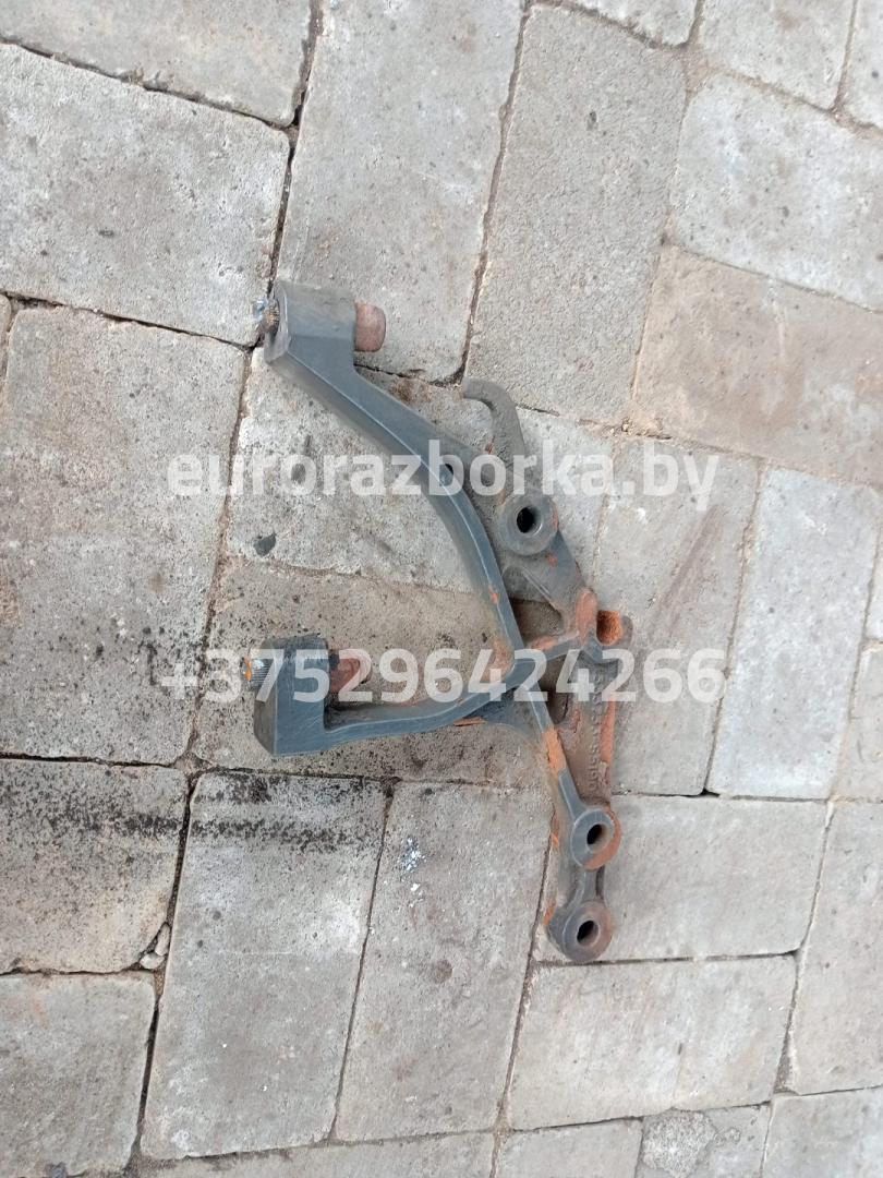 кронштейн (крепление) Scania, 133733-55190 - фото №1