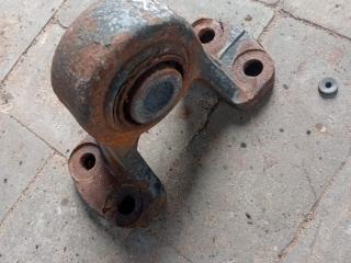 крепление стабилизатора / втулки стабилизатора MAN, 8143353208