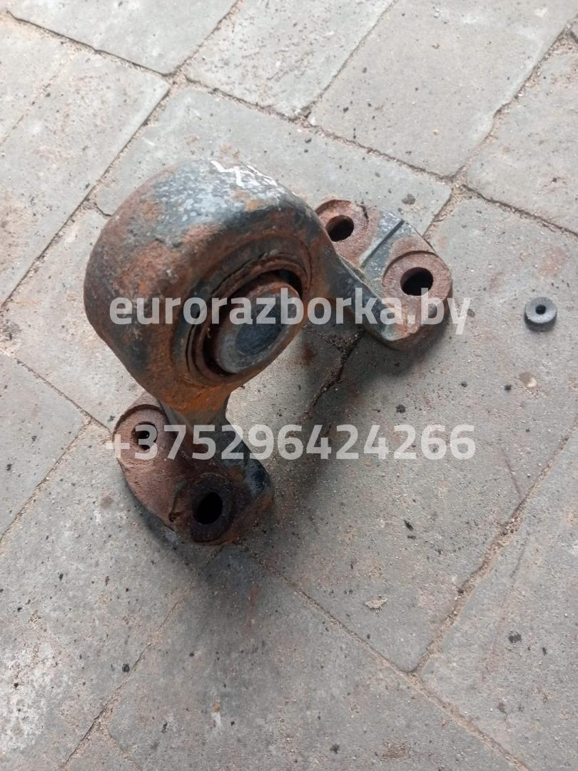 крепление стабилизатора / втулки стабилизатора MAN, 8143353208 - фото №1