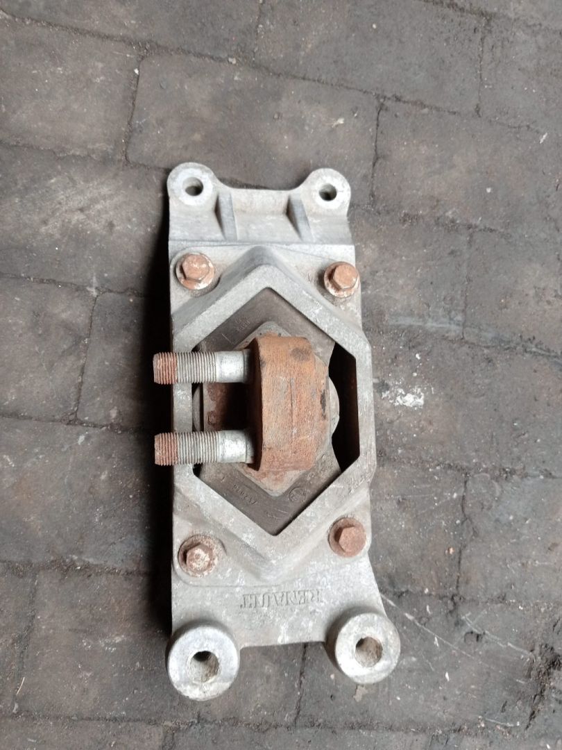 подушка крепления двигателя Renault, 5010316681 - фото №1