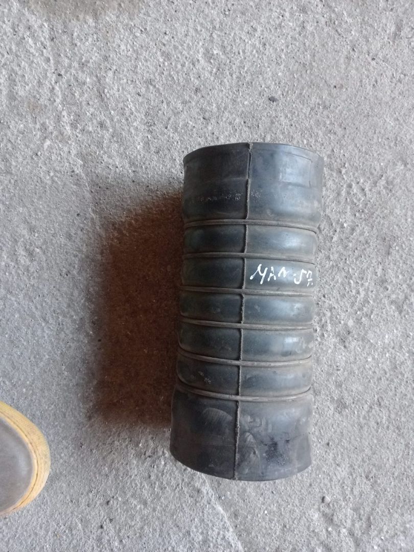 патрубок интеркулера MAN - фото №1