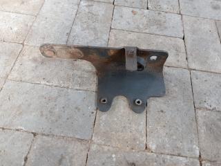 кронштейн (крепление) Renault