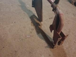 крепление ( кронштейн ) крыла IVECO EuroTech 1 поколение (1991 - 1999)