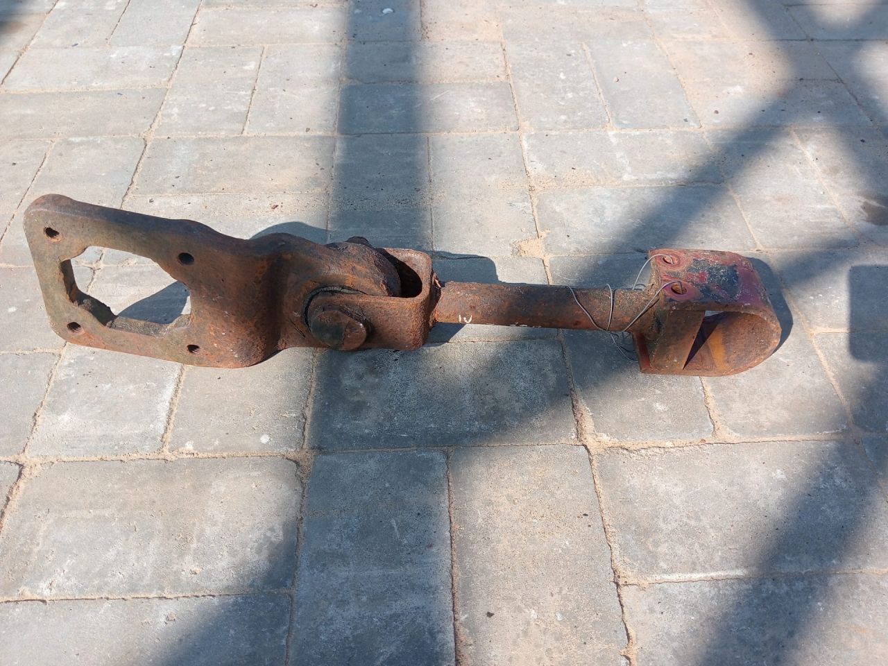 крепление стабилизатора / втулки стабилизатора IVECO EuroCargo 1 поколение (1991 - 2000) - фото №1