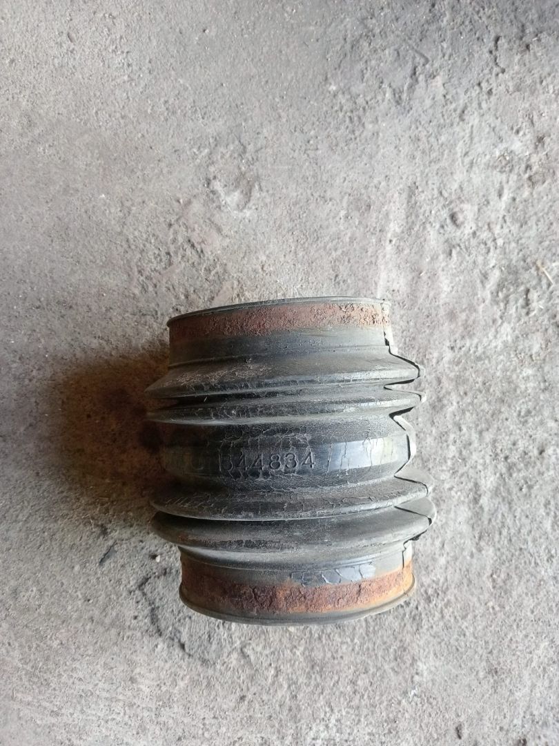 патрубок воздушного фильтра Volvo FH 1 поколение (1993 - 1998) - фото №1