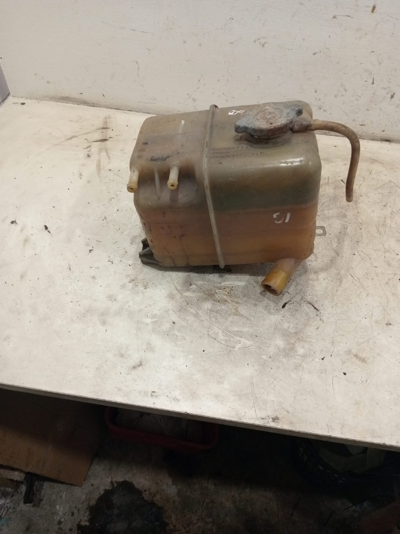 бачок расширительный Mercedes-Benz Atego 1 поколение (1998 - 2013) - фото №1