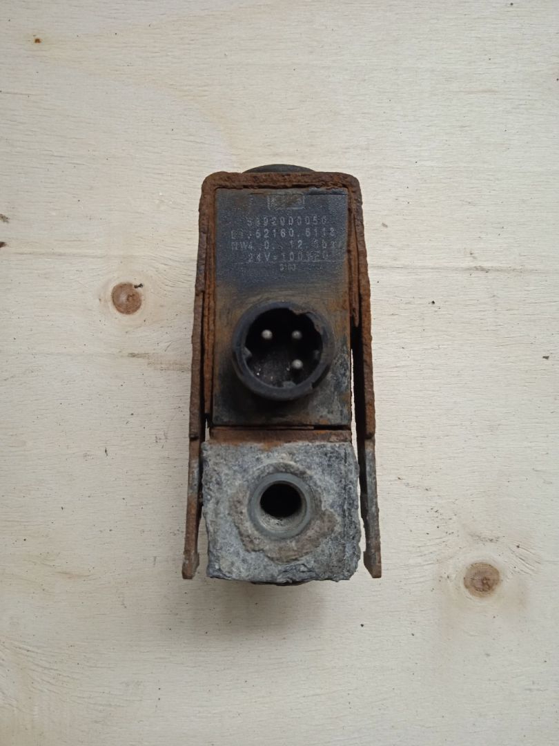 электромагнитный клапан MAN, 81621606118 - фото №1