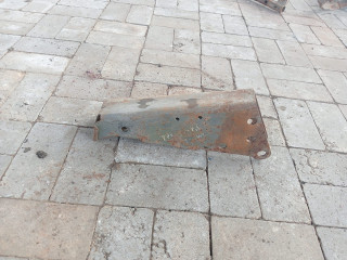 кронштейн (крепление) Volvo, МКПП, 1075128