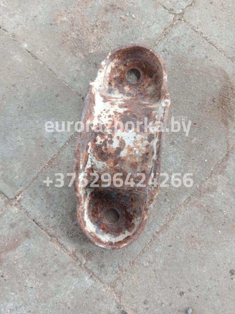 крепление стабилизатора / втулки стабилизатора Mercedes-Benz - фото №1